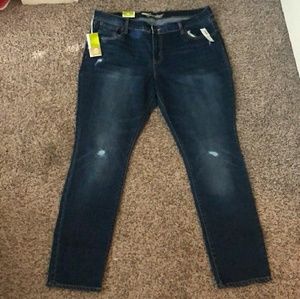 Sweetheart Skinny Jeans